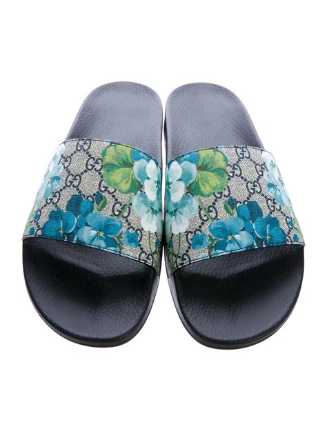 gucci gg blooms slides blue